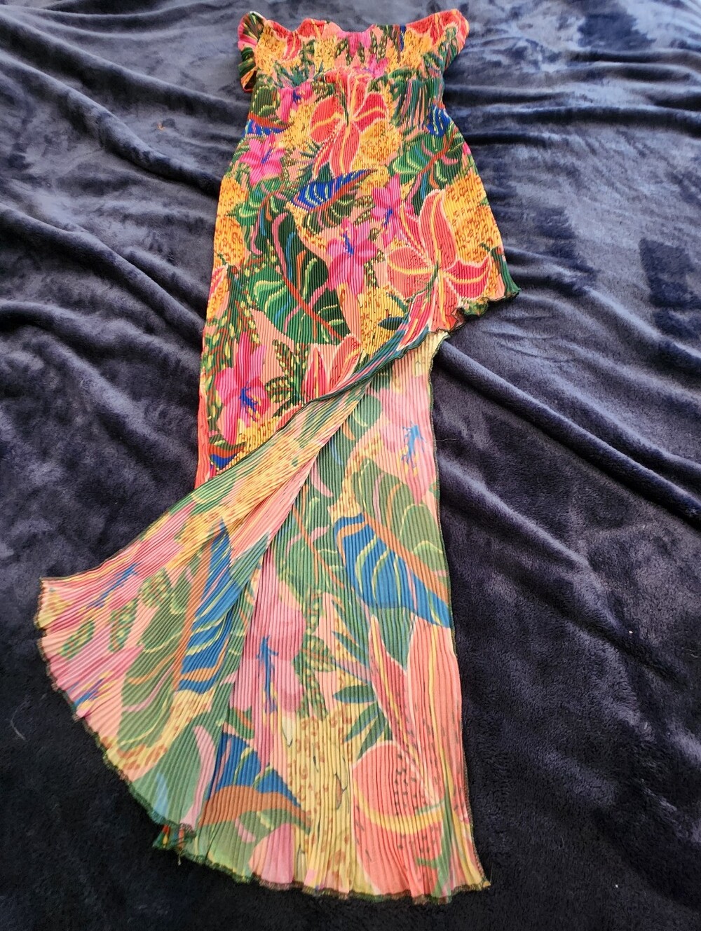 SHEIN "half-mini, half-maxi" plissé tropical floral dress S Nwot